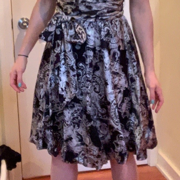 BCBG Maxazria silk cocktail dress, black & silver - Picture 4 of 5